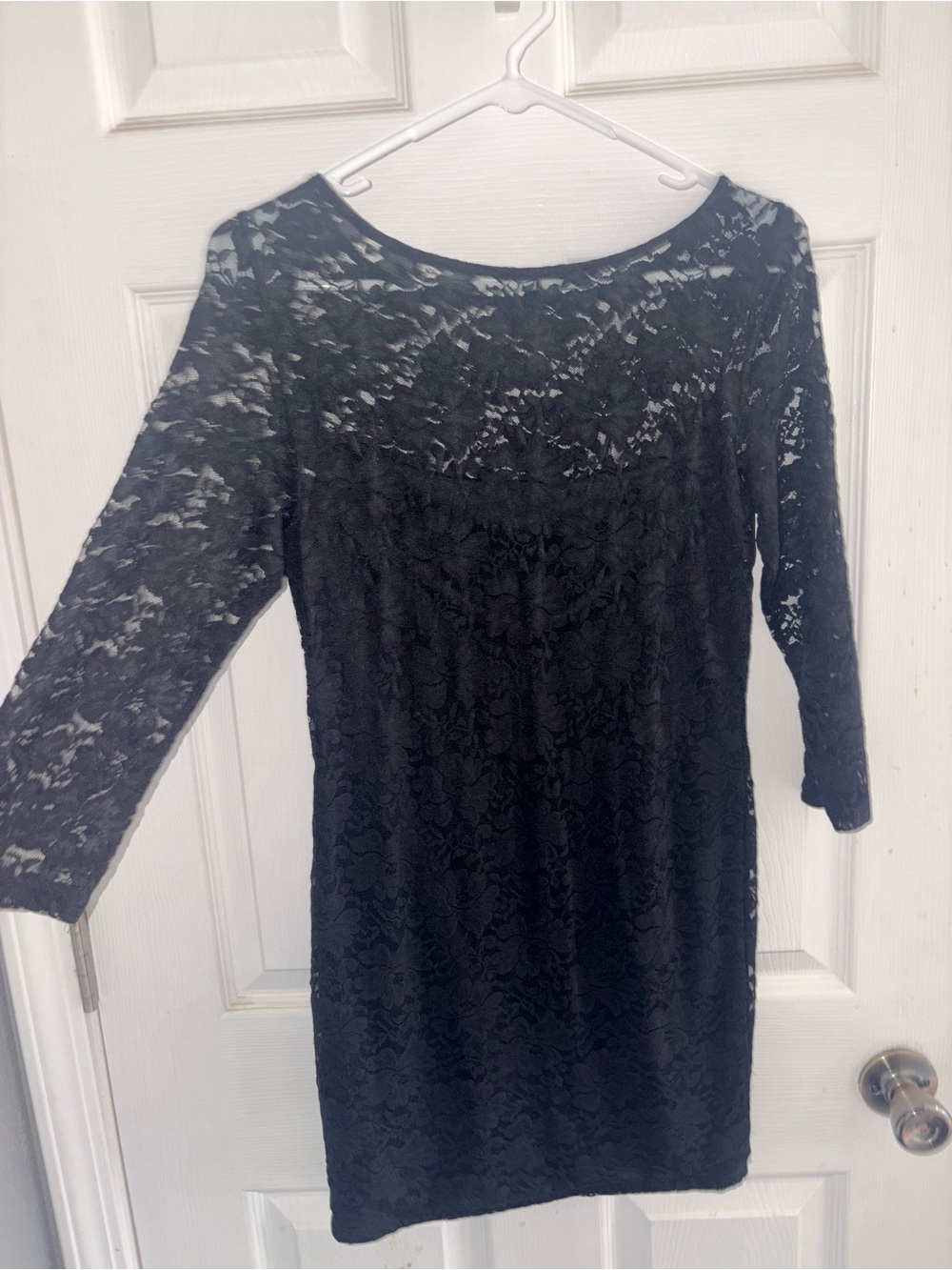 Forever 21 Black Lace Long Sleeve Sheath Dress
